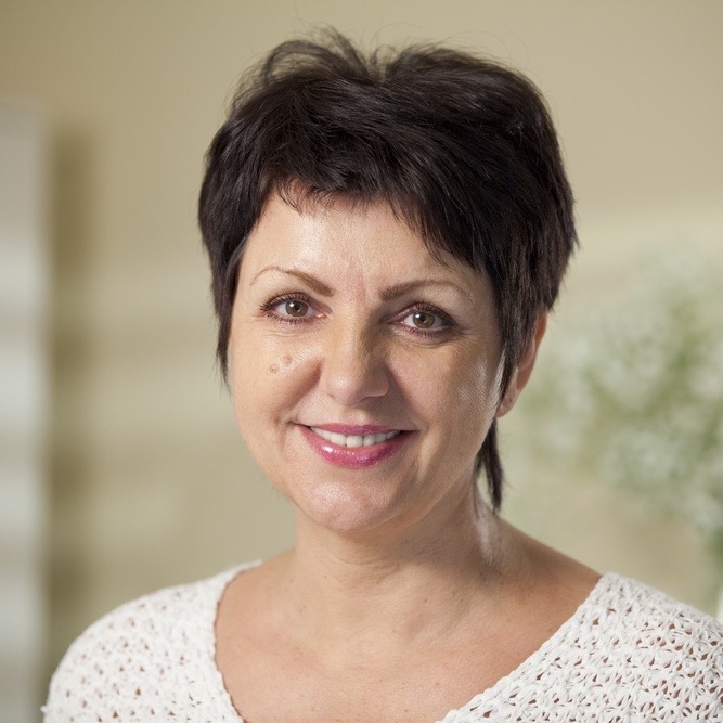 jacqueline hellyer review